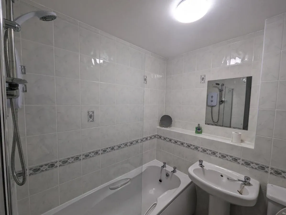 Great Location, Large 1 Bed Flat With Parking Apartment Broughty Ferry