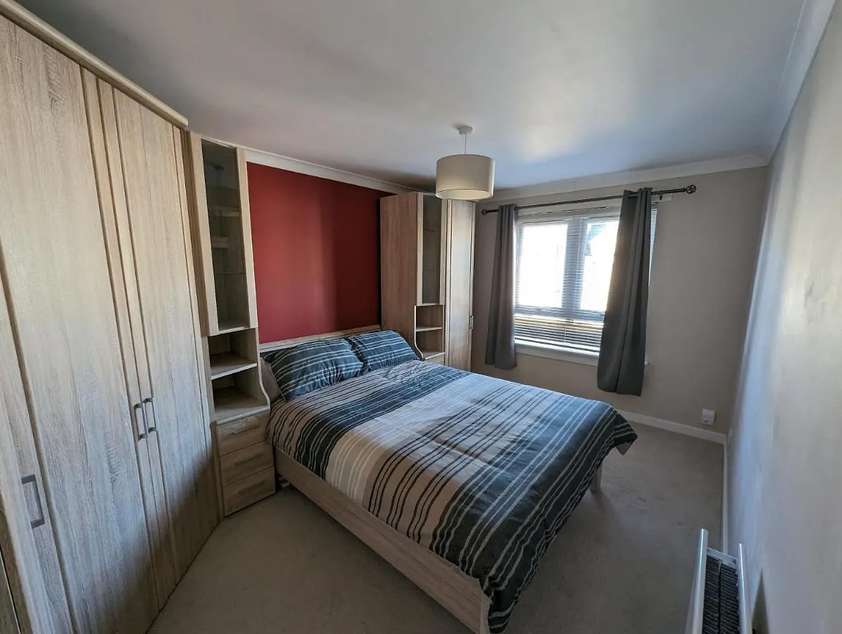 Great Location, Large 1 Bed Flat With Parking Apartment Broughty Ferry 0*,